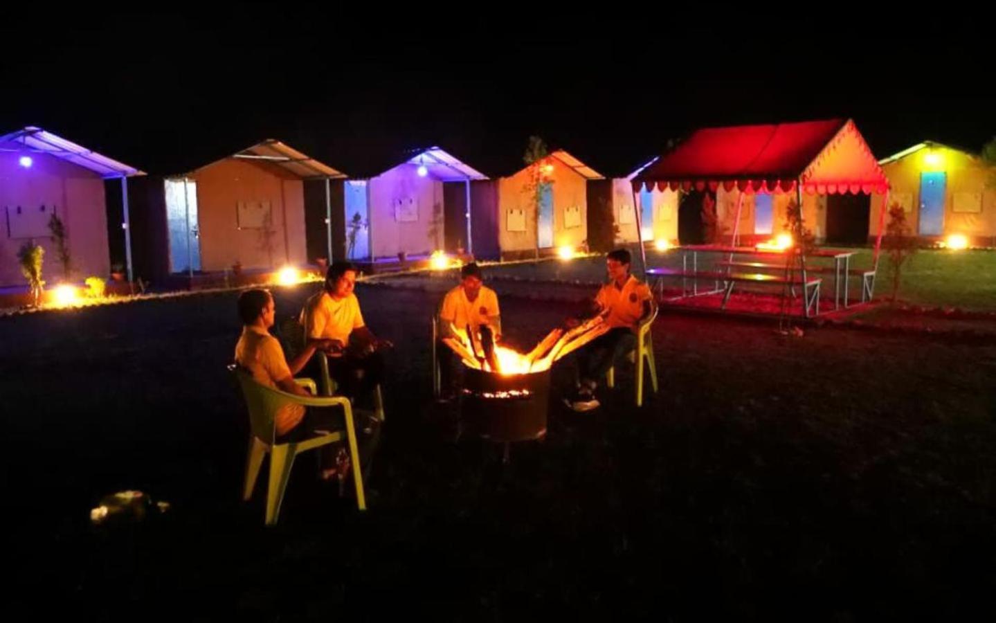 Riverside Glamping By Stayapart X Elephant Brook Bijni Eksteriør bilde